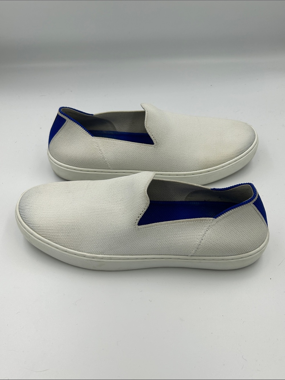 Rothy's The Sneaker in White/Bright Blue Striped Heel Size 8 - Picture 6 of 9